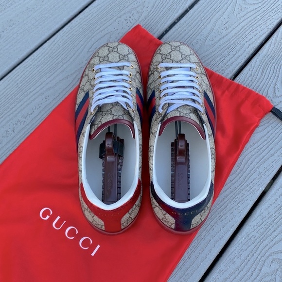 ๐ฆ Gucci Ace GG Supreme Sneakers - Picture 8 of 15